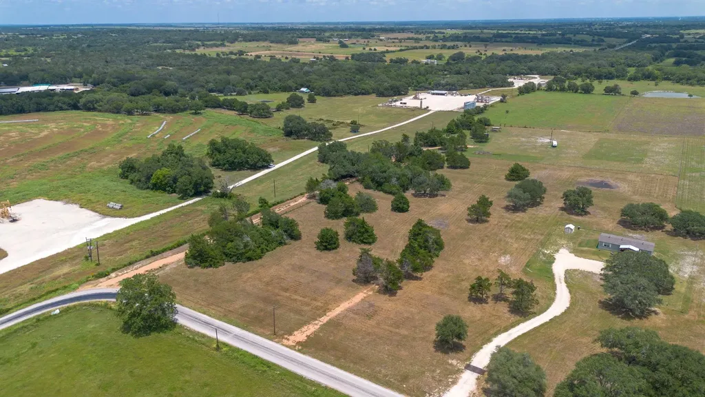 1021 E Old Hallettsville Road Flatonia TX 78941