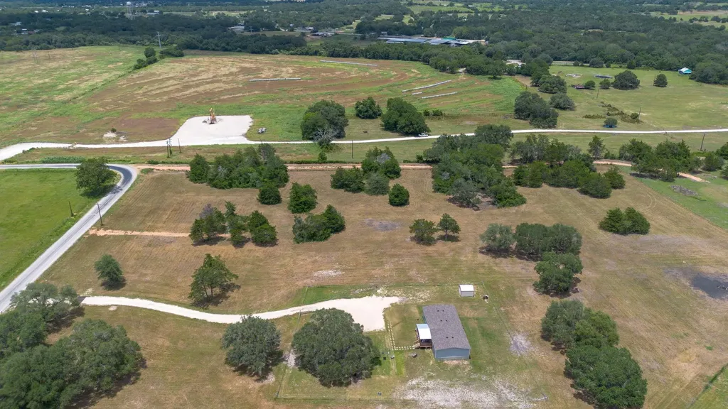 1021 E Old Hallettsville Road Flatonia TX 78941