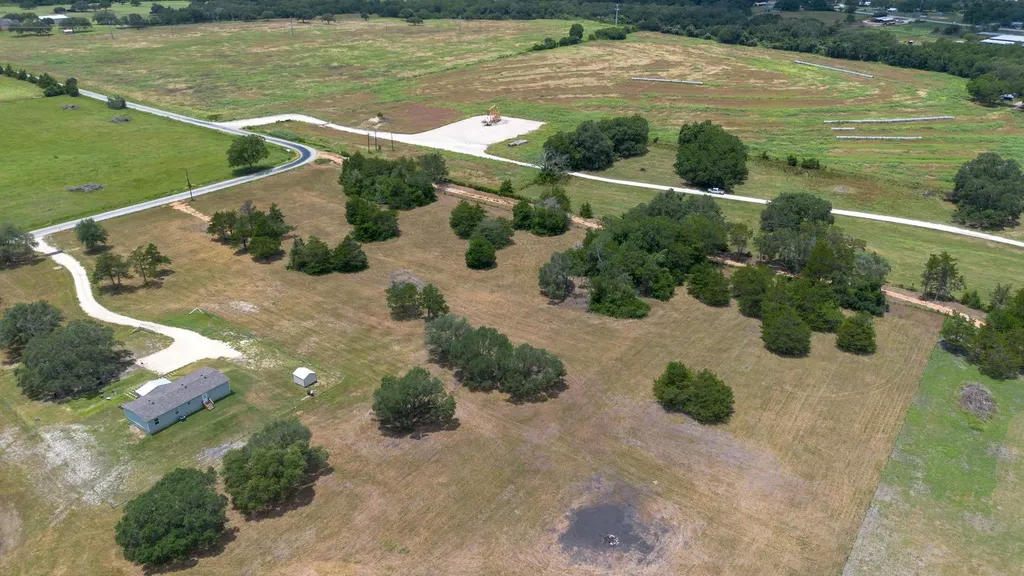 1021 E Old Hallettsville Road Flatonia TX 78941