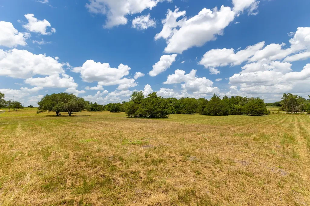 1021 E Old Hallettsville Road Flatonia TX 78941