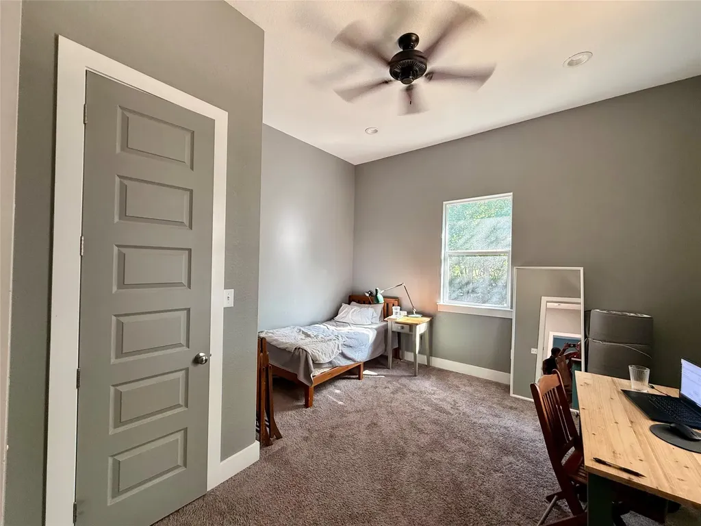 739 Pleasant Grove Road Elgin TX 78621