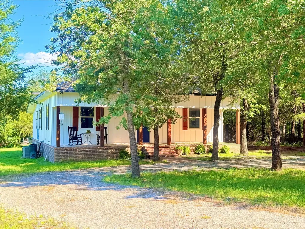 739 Pleasant Grove Road Elgin TX 78621