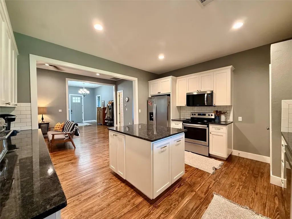 739 Pleasant Grove Road Elgin TX 78621