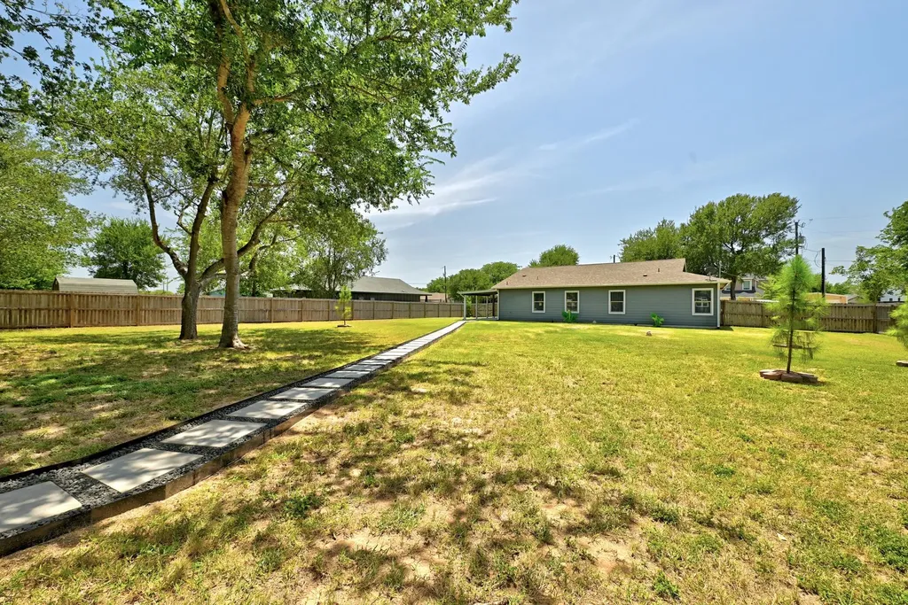 120 Waianae Court Bastrop TX 78602