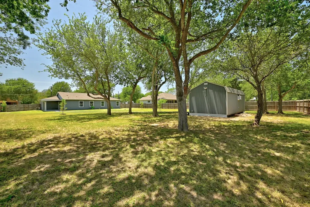 120 Waianae Court Bastrop TX 78602