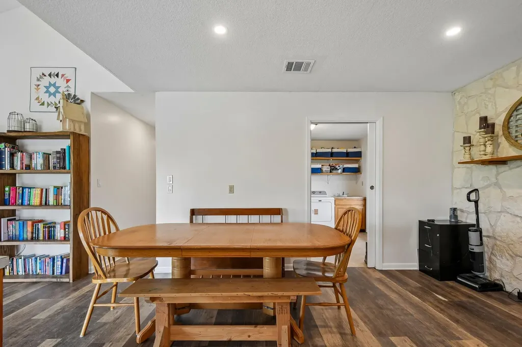 2051 County Road 448 Taylor TX 76574