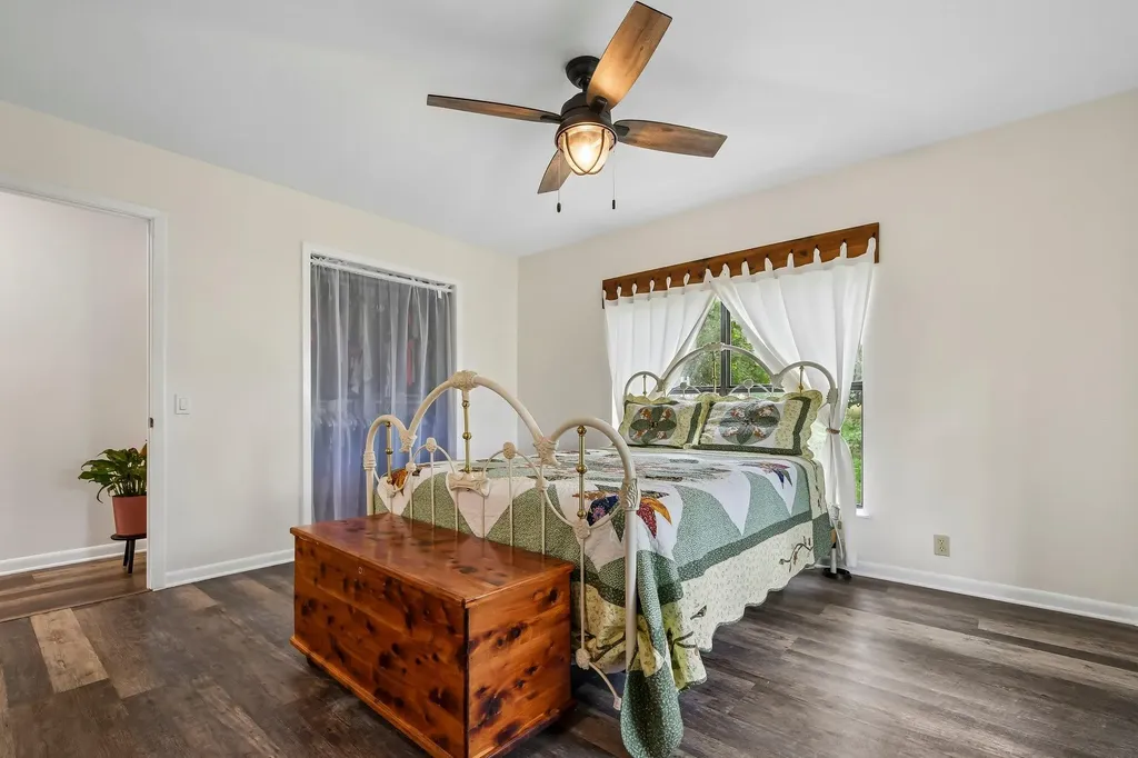 2051 County Road 448 Taylor TX 76574