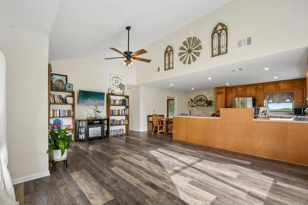 2051 County Road 448 Taylor TX 76574