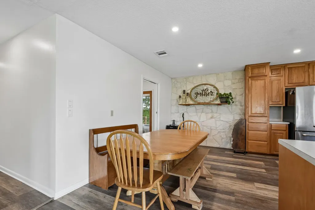 2051 County Road 448 Taylor TX 76574