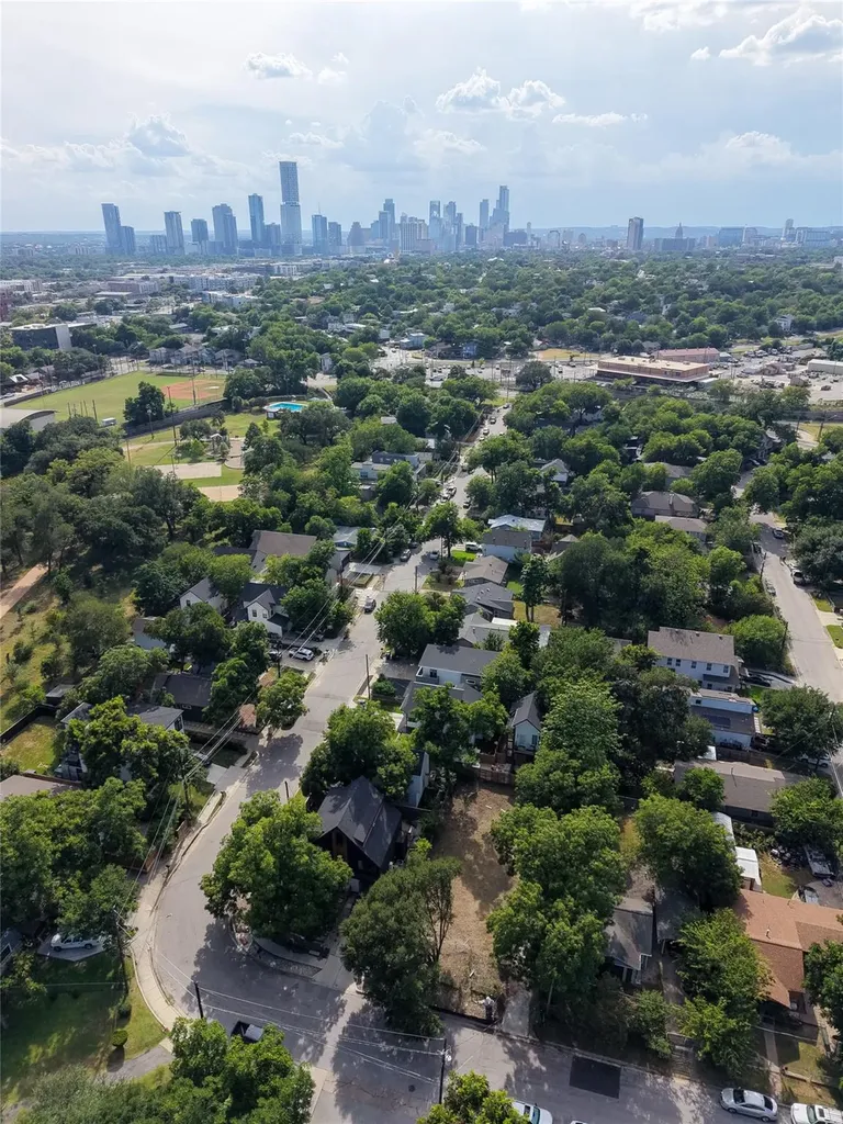 802 Maude Street Austin TX 78702