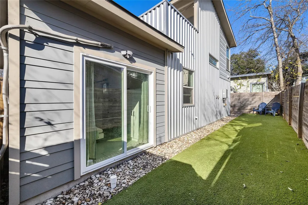 1402 Singleton Avenue Austin TX 78702
