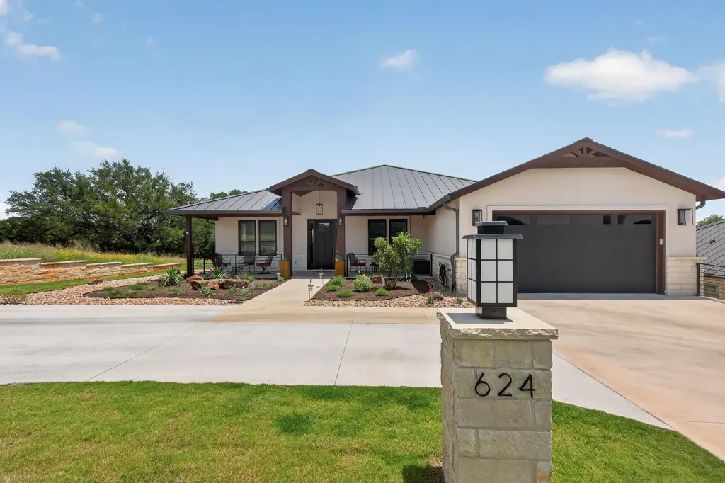 624 Broken Hills Drive Horseshoe Bay TX 78657