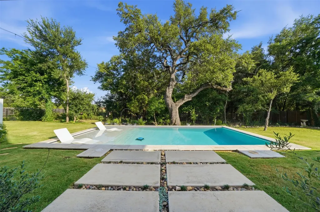 141 Blessing Ranch Estates Drive Liberty Hill TX 78642