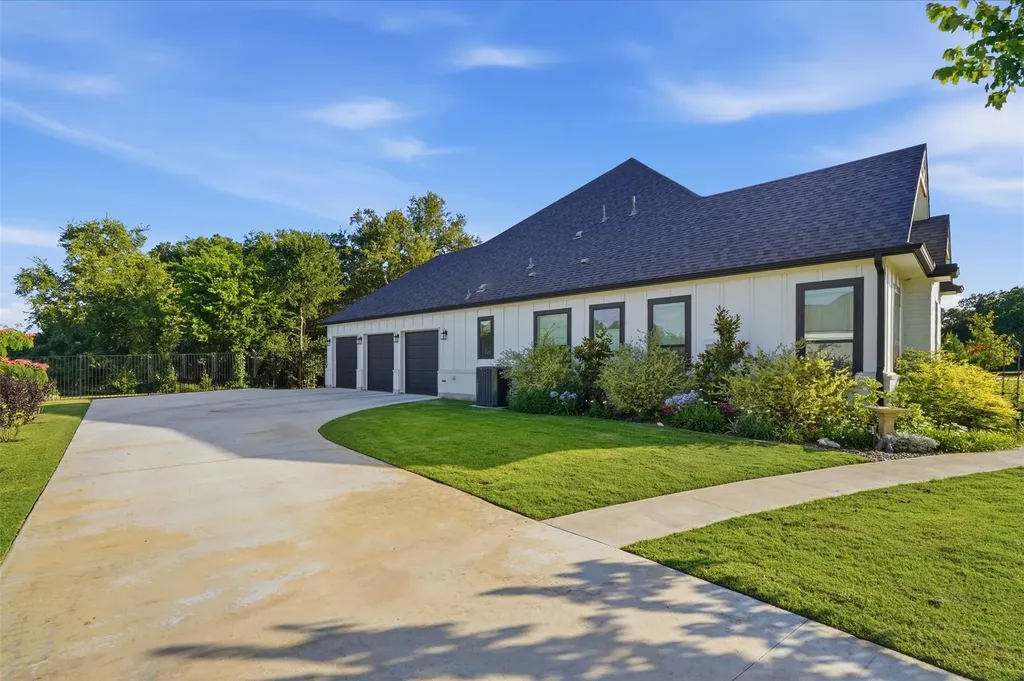141 Blessing Ranch Estates Drive Liberty Hill TX 78642
