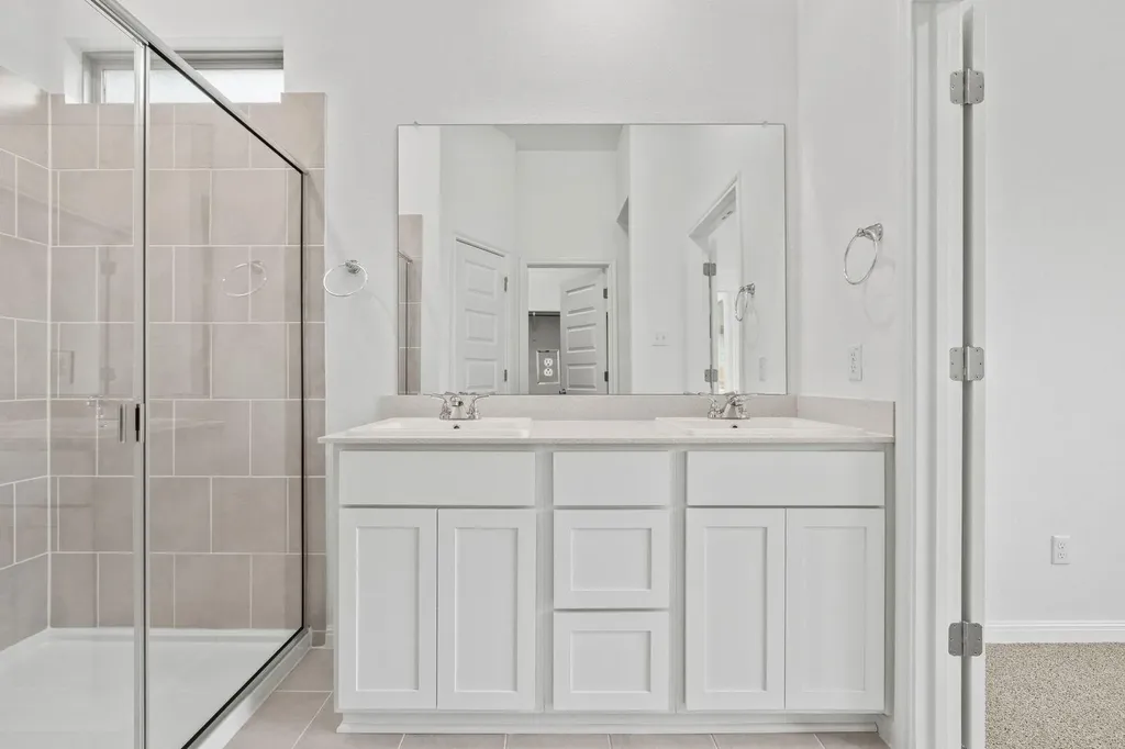 214 Hornet Street Elgin TX 78621