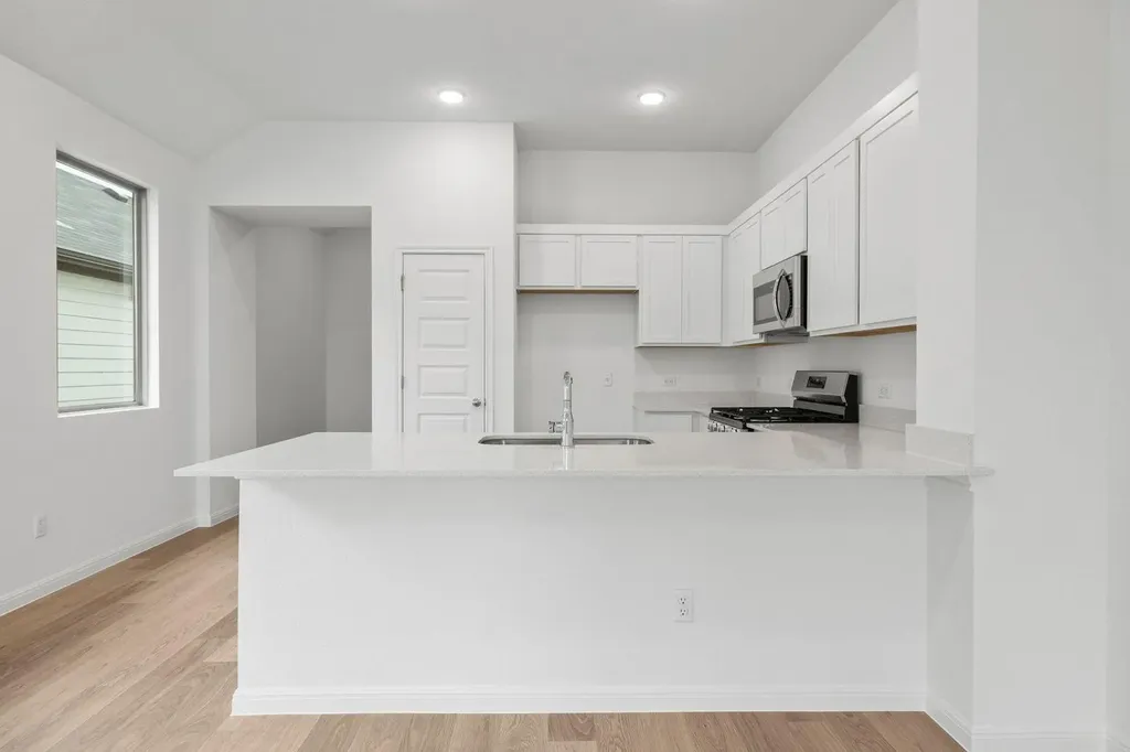 214 Hornet Street Elgin TX 78621