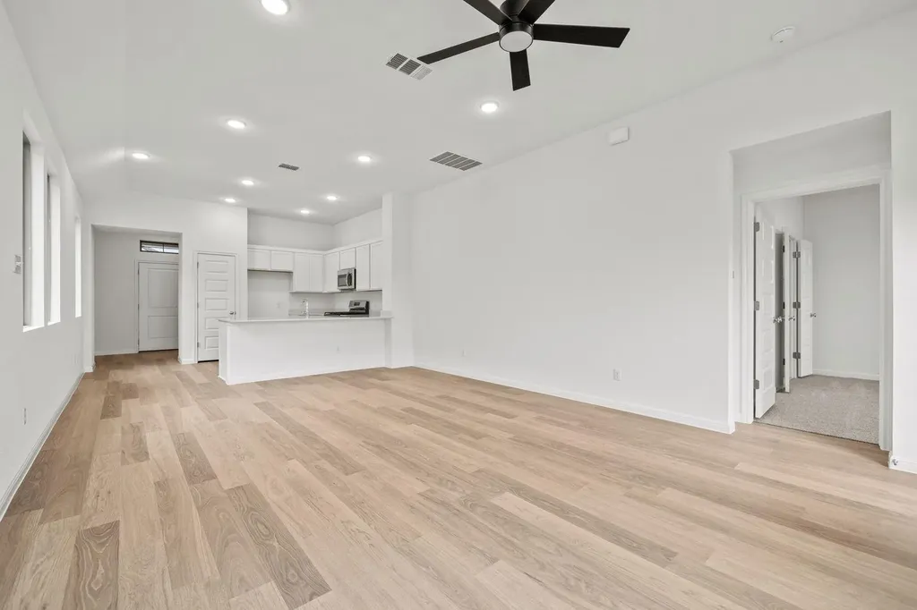 214 Hornet Street Elgin TX 78621