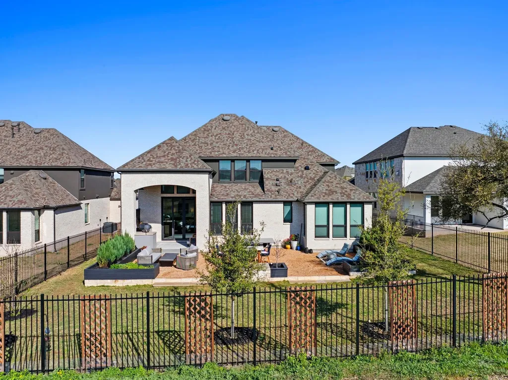 668 Two Creeks Lane Austin TX 78737