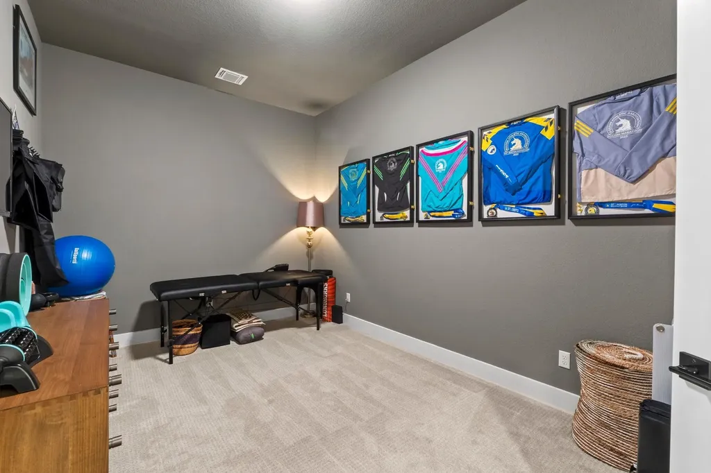 668 Two Creeks Lane Austin TX 78737