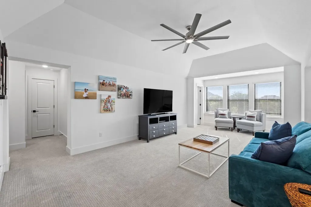 668 Two Creeks Lane Austin TX 78737