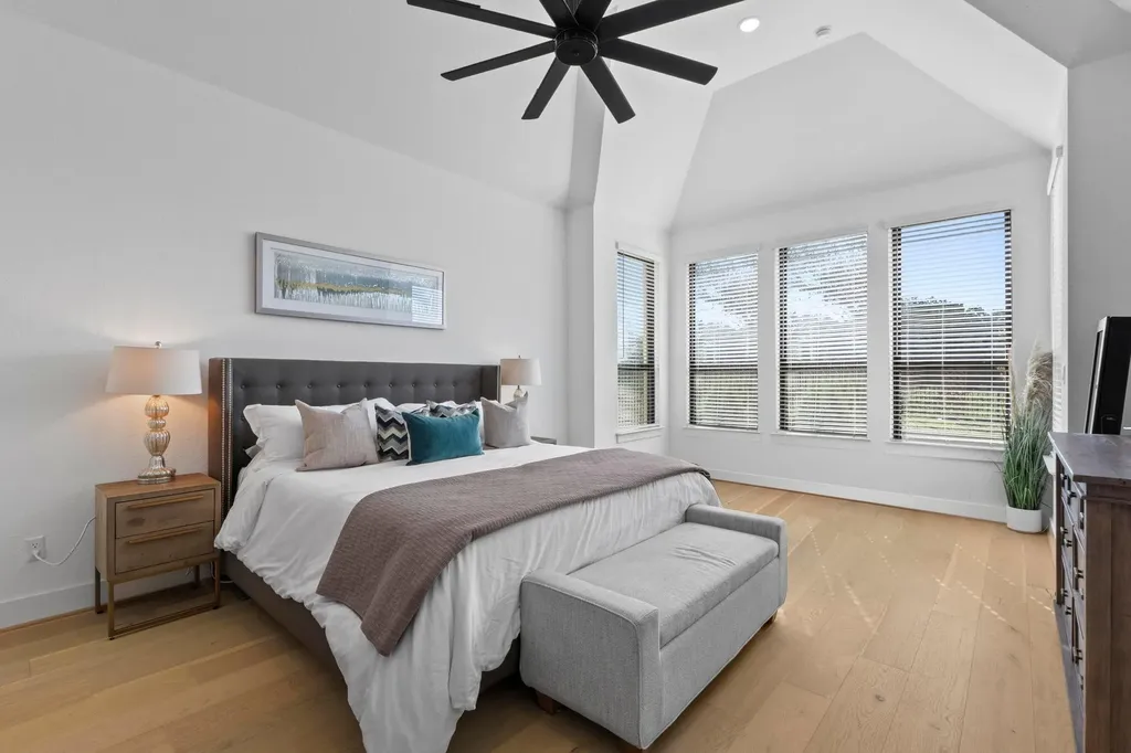 668 Two Creeks Lane Austin TX 78737