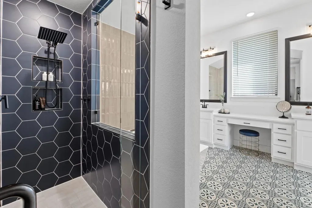 668 Two Creeks Lane Austin TX 78737