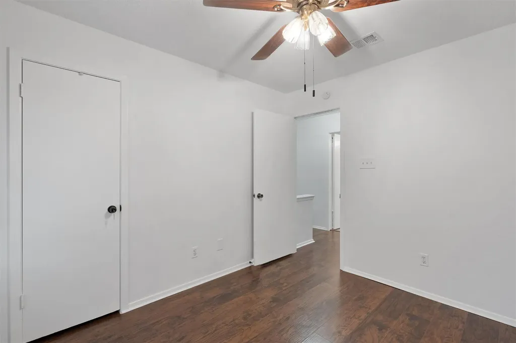 1015 E Yager Lane Austin TX 78753