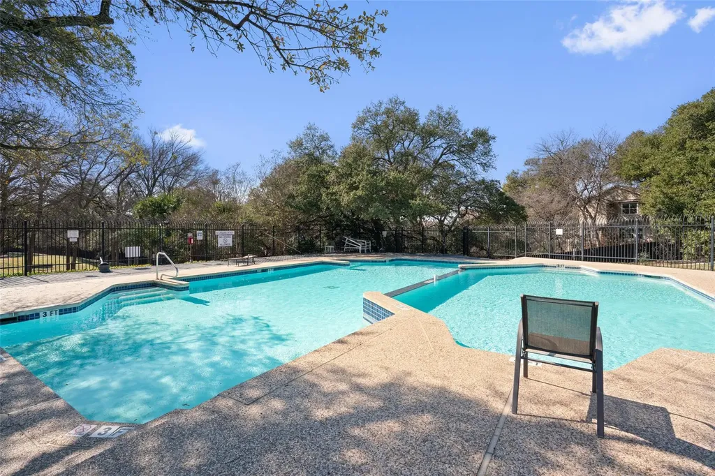 1015 E Yager Lane Austin TX 78753