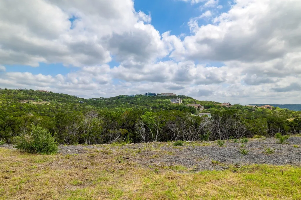 7913 Navajo Pass Leander TX 78641