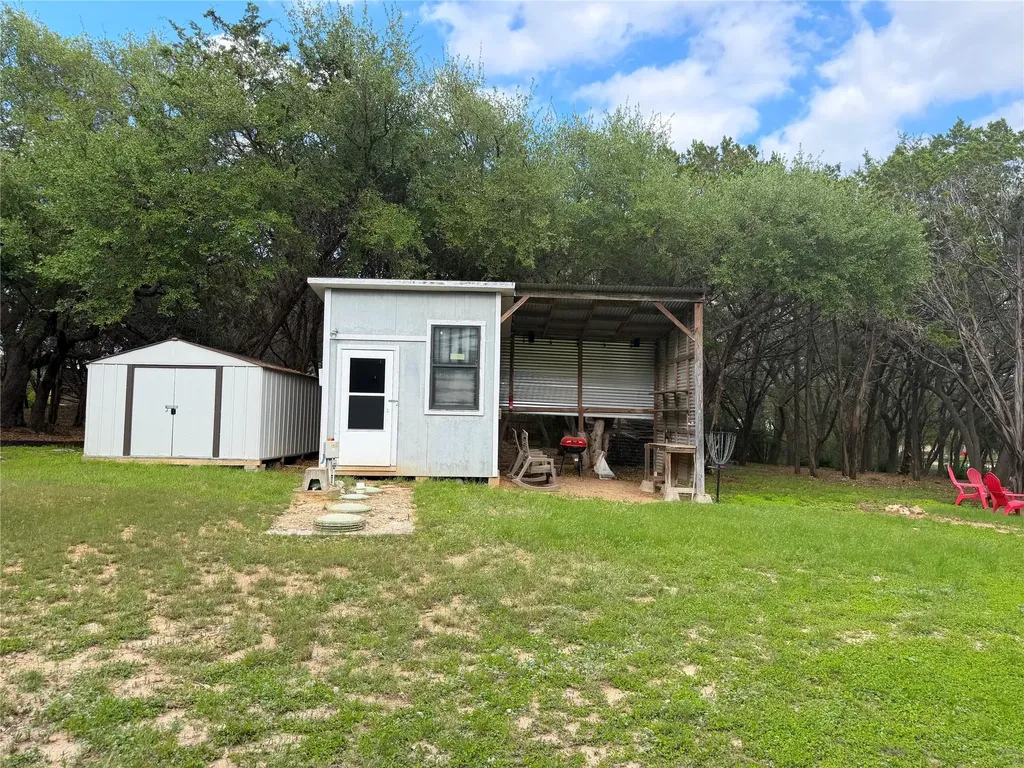 205 Woodridge Canyon Lake TX 78133