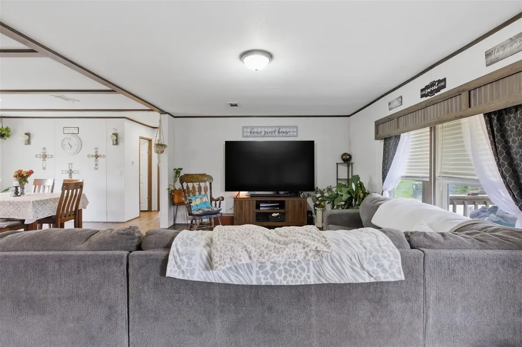 612 Lilac Way Kyle TX 78640