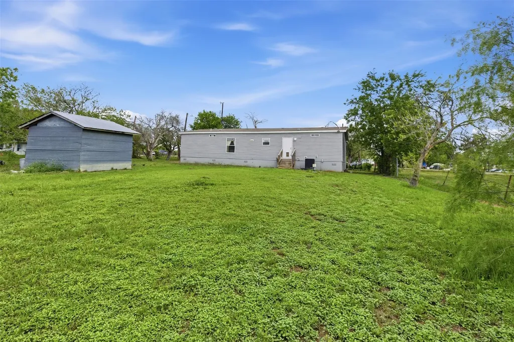 612 Lilac Way Kyle TX 78640