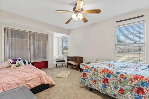 61 Family Circle Hutto TX 78634