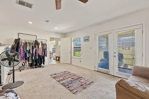 61 Family Circle Hutto TX 78634