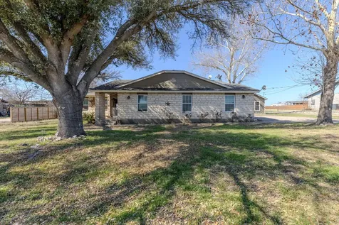 61 Family Circle Hutto TX 78634