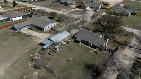 61 Family Circle Hutto TX 78634