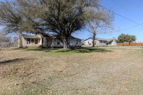 61 Family Circle Hutto TX 78634