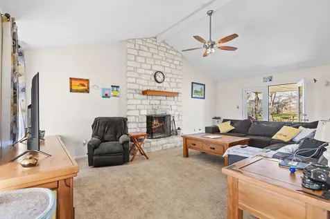 61 Family Circle Hutto TX 78634