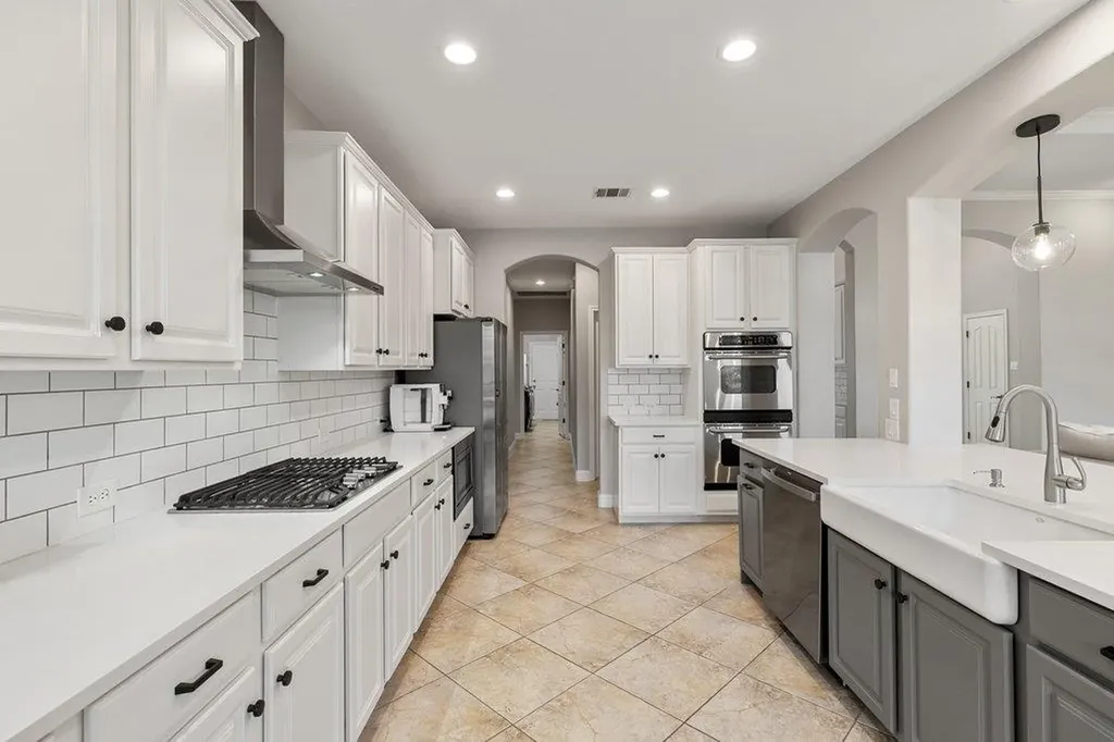 4709 Snake Eagle Cove Austin TX 78738