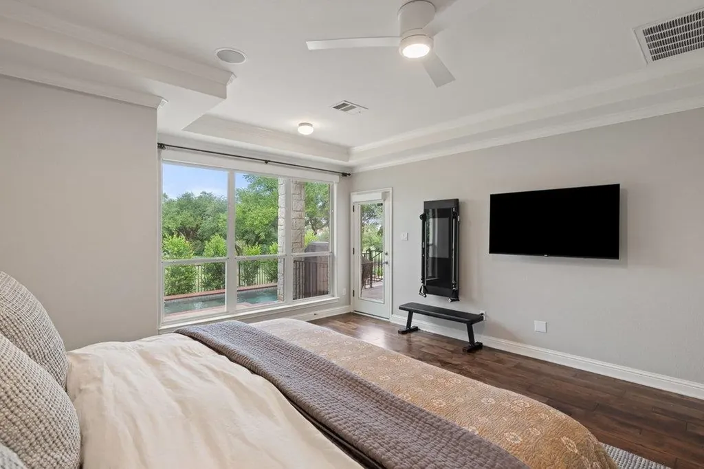 4709 Snake Eagle Cove Austin TX 78738