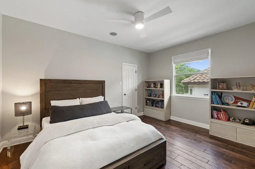 4709 Snake Eagle Cove Austin TX 78738