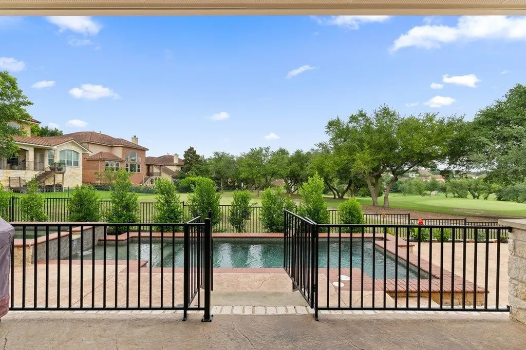 4709 Snake Eagle Cove Austin TX 78738