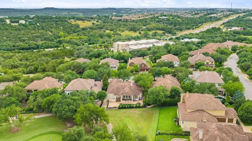 4709 Snake Eagle Cove Austin TX 78738