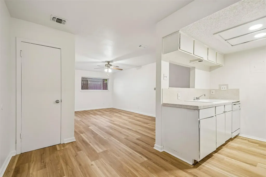 2413 Leon Street Austin TX 78705
