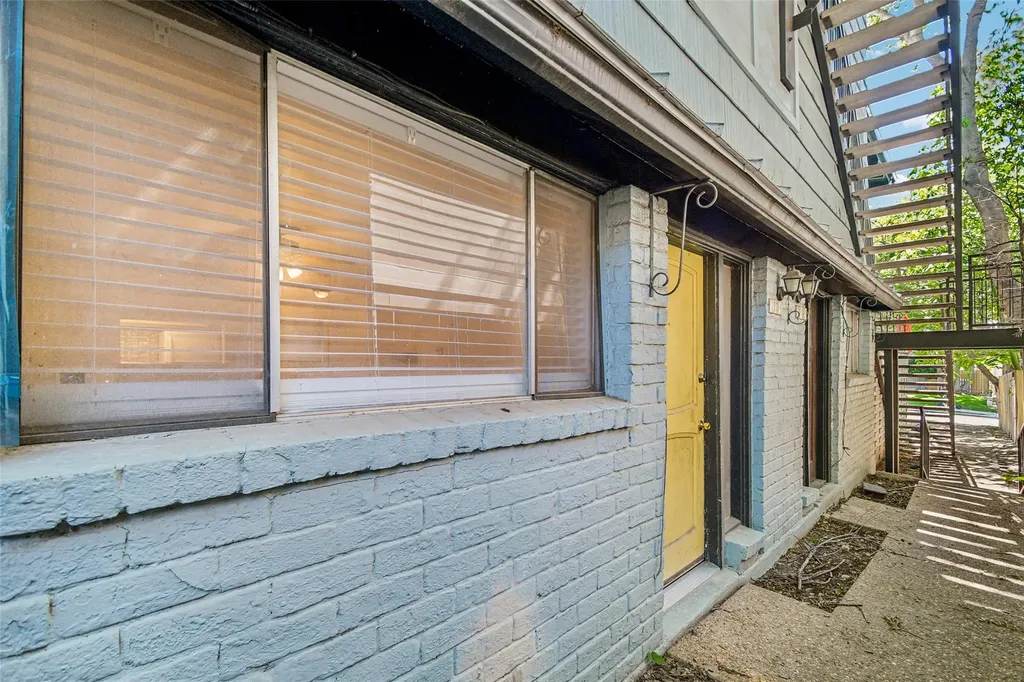 2413 Leon Street Austin TX 78705
