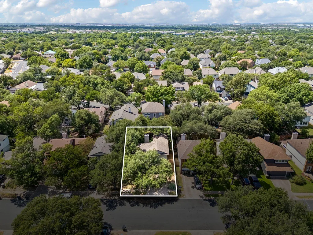 12812 Steeple Chase Drive Austin TX 78729