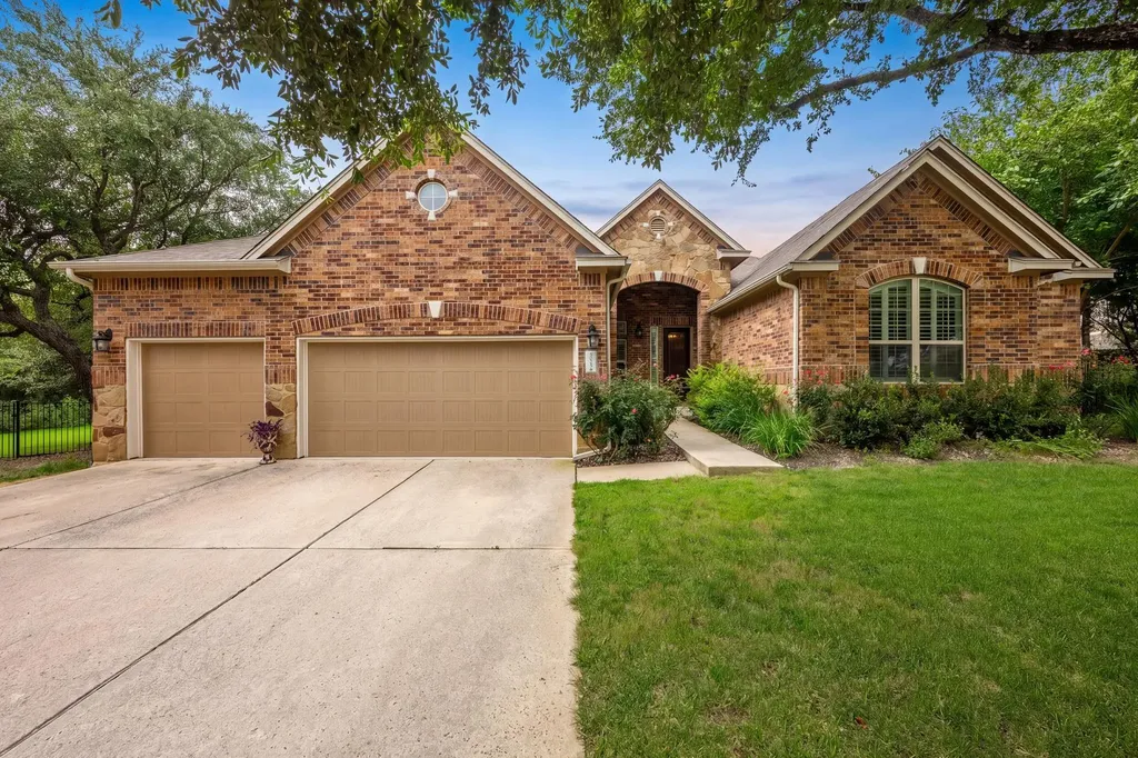 5025 Pyrenees Pass Bee Cave TX 78738