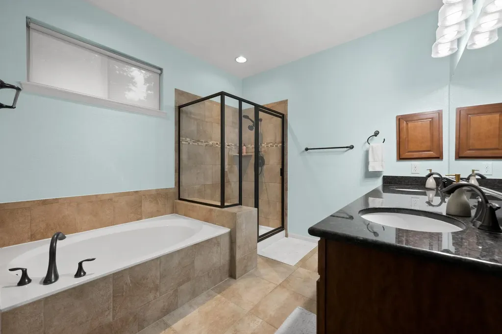 5025 Pyrenees Pass Bee Cave TX 78738