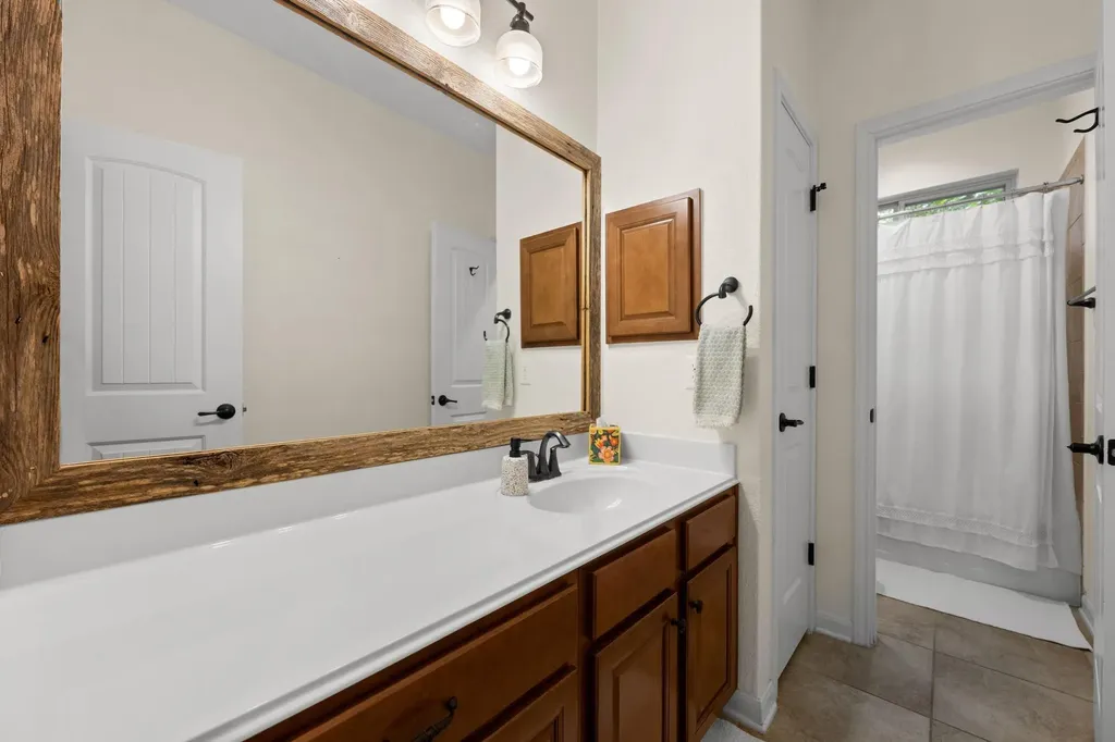 5025 Pyrenees Pass Bee Cave TX 78738