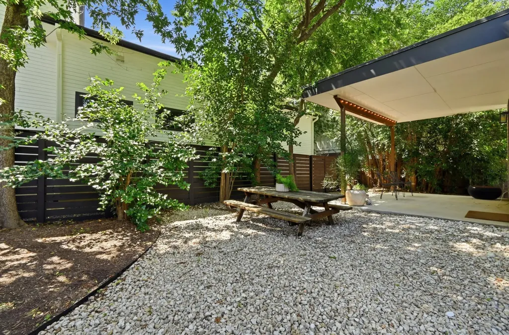 1523 Piedmont Avenue Austin TX 78757